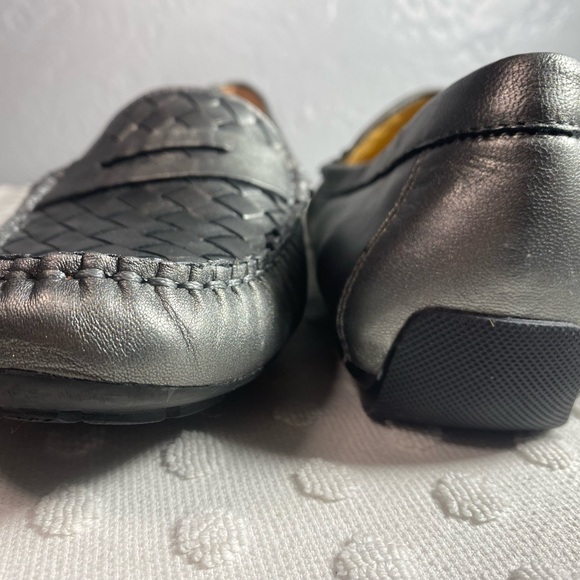 Vaneli Adrik Loafer (Women) - Picture 5 of 15